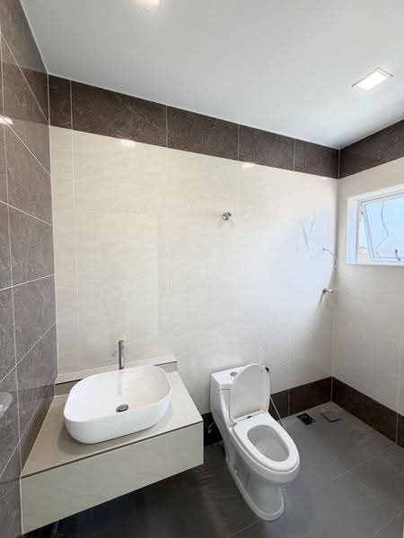 Terraced House for Sale in Bandar Baru Sri Petaling (Sri Petaling) - CK Yee - Bathroom - PropertyGuru.com.my