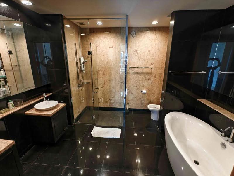 Kediaman Servis untuk Disewa di St Mary Residences - Jessica Lim - Bathroom - PropertyGuru.com.my