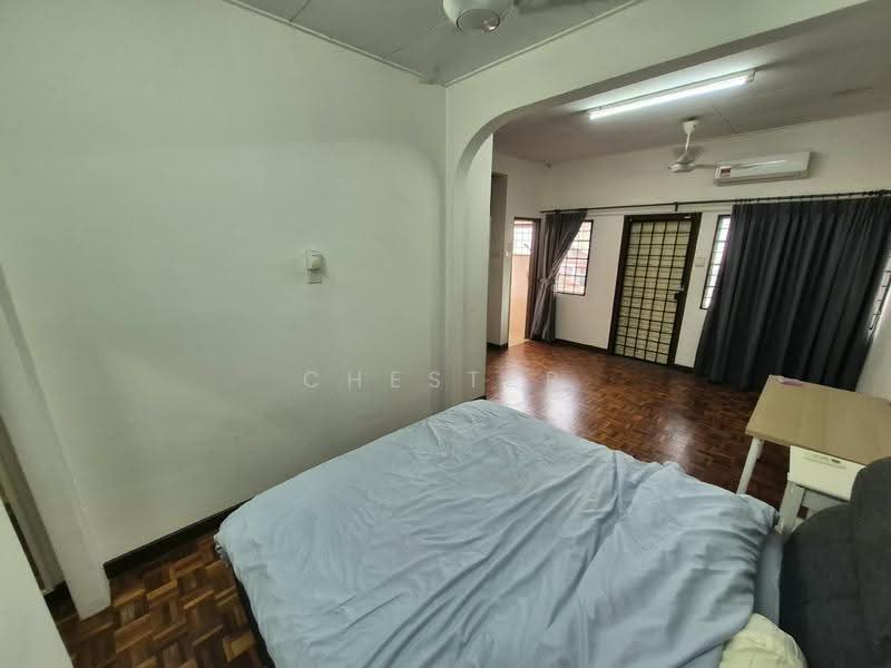 Rumah Teres untuk Dijual di Usj 12 (Subang Jaya) - Chester Cheng - Bedroom - PropertyGuru.com.my