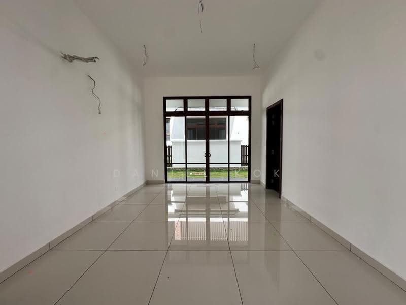 Bungalow House for Sale in Setia Eco Park (Setia Alam) - Daniel Kok - Living Room - PropertyGuru.com.my