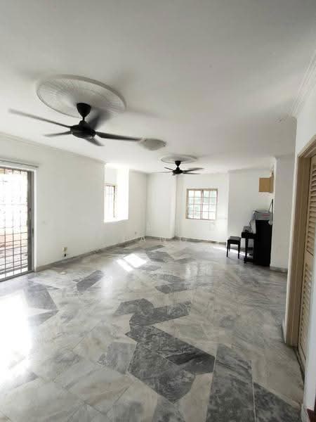 Semi-Detached House for Sale in Bandar Country Homes (Rawang) - Desmond Tang - PropertyGuru.com.my