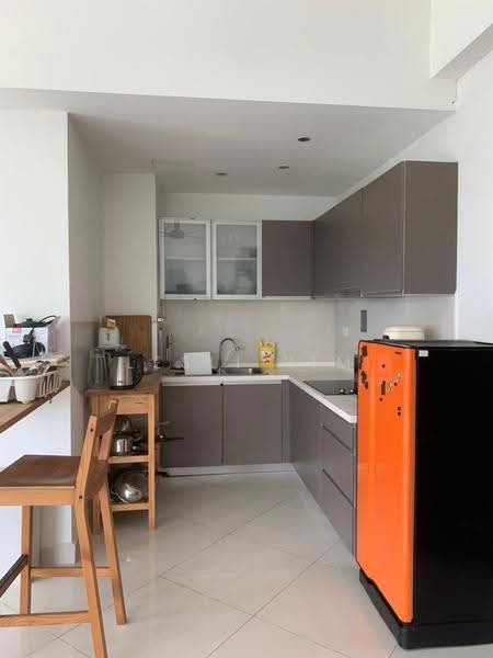 Service Residence for Rent at Regalia Residence - Lesli Yim - Kitchen - PropertyGuru.com.my