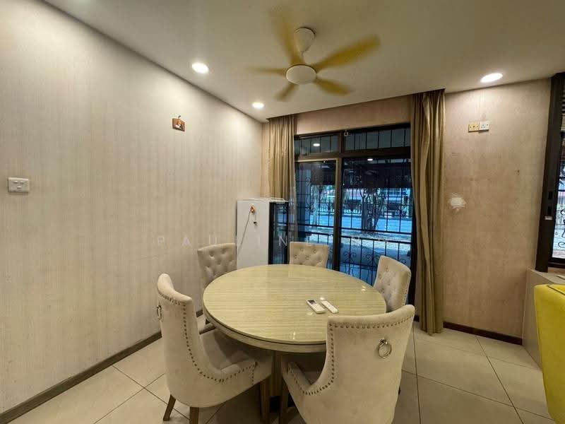 Rumah Kluster untuk Disewa di Mount Austin (Johor Bahru) - Pauline Ng - Dining Room - PropertyGuru.com.my