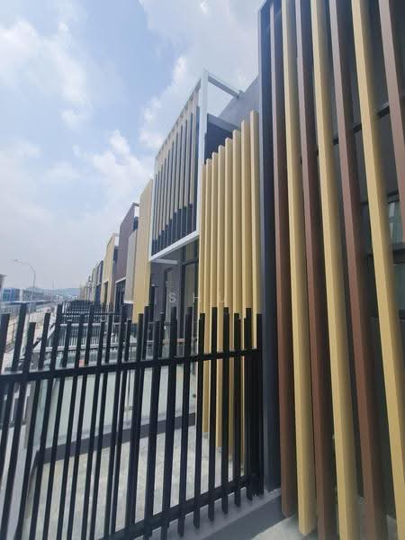 2-storey Terraced House for Sale in Jalan Klang Lama (Old Klang Road) (Kuala Lumpur) - Shu Wai - Exterior - PropertyGuru.com.my