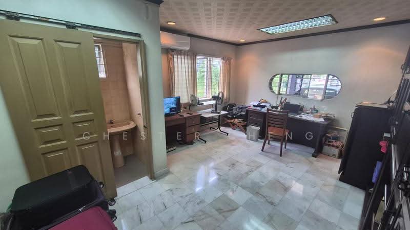 Bungalow House for Sale in Taman Sri Andalas (Klang) - Chester Cheng - Study - PropertyGuru.com.my