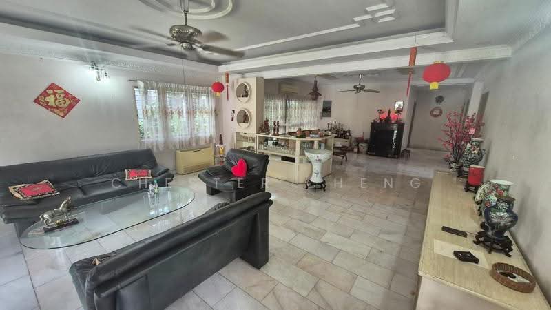 Bungalow House for Sale in Taman Sri Andalas (Klang) - Chester Cheng - Living Room - PropertyGuru.com.my