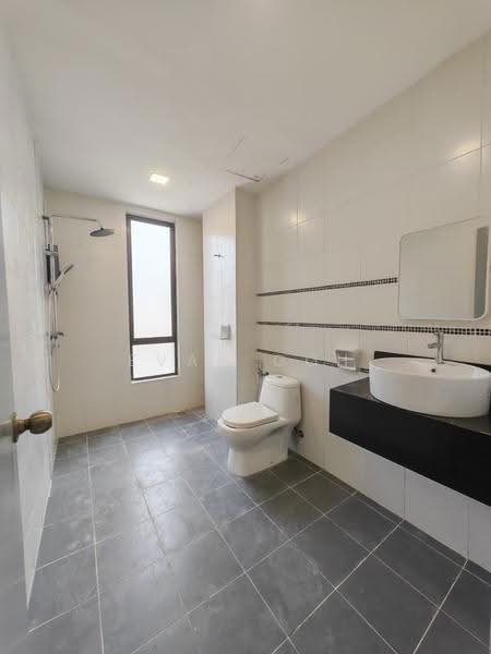 2.5-storey Terraced House for Sale in Taman Putra Impiana (Puchong) - Evan Goh - Bathroom - PropertyGuru.com.my