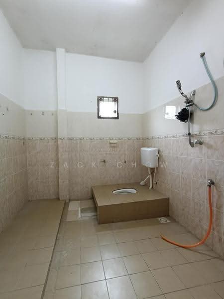 Rumah Teres 1-Tingkat untuk Dijual di Taman Mutiara Rini (Skudai) - Zack Chow - Bathroom - PropertyGuru.com.my