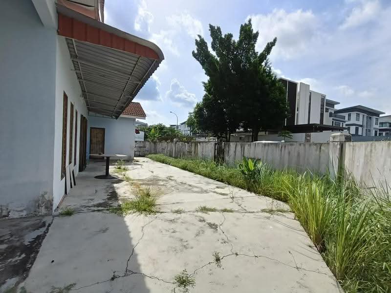 Rumah Teres 1-Tingkat untuk Dijual di Taman Mutiara Rini (Skudai) - Zack Chow - Exterior - PropertyGuru.com.my