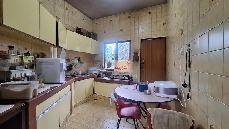 Bungalow House for Sale in Seputeh (Kuala Lumpur) - SY Yen - Kitchen - PropertyGuru.com.my