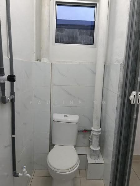 Rumah Flat untuk Dijual di Taman Air Biru - Pauline Ng - Bathroom - PropertyGuru.com.my