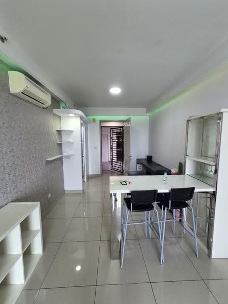 Apartment for Rent at Austin Suites (Permata Austin) - Chang Kai Yin - Living Room - PropertyGuru.com.my