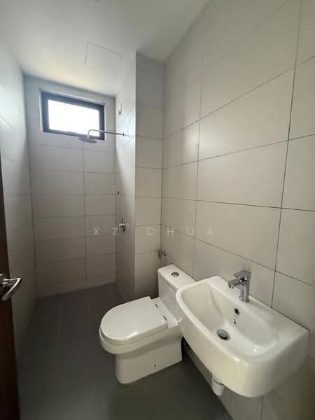 Kediaman Servis untuk Dijual di Meldrum Heights (Residensi Meldrum) - XZ CHUA - Bathroom - PropertyGuru.com.my