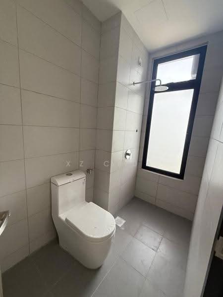 Kediaman Servis untuk Dijual di Meldrum Heights (Residensi Meldrum) - XZ CHUA - Bathroom - PropertyGuru.com.my
