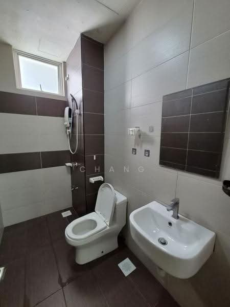 Kondominium untuk Disewa di M Condominium @ Larkin - Chang Kai Yin - Bathroom - PropertyGuru.com.my