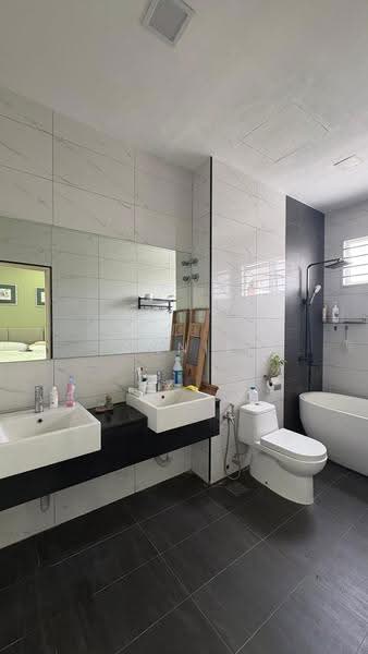 Rumah Teres untuk Dijual di Shah Alam (Selangor) - Annie Kho - Bathroom - PropertyGuru.com.my