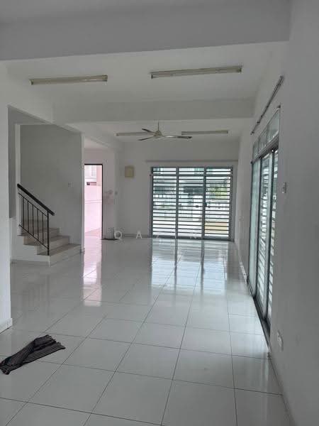 2-storey Terraced House for Rent in Bandar Baru Sri Klebang (Chemor) - Qazin Khoo - Living Room - PropertyGuru.com.my