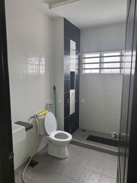 2-storey Terraced House for Rent in Bandar Baru Sri Klebang (Chemor) - Qazin Khoo - Bathroom - PropertyGuru.com.my
