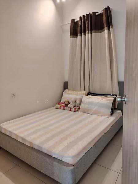 Kondominium untuk Dijual di Infinity Beachfront Condominium - EC Zheng - PropertyGuru.com.my