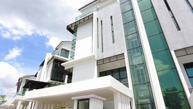 Semi-Detached House for Sale in Putra Heights (Subang Jaya) - Chester Cheng - PropertyGuru.com.my