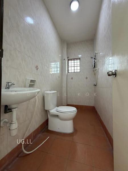 2-storey Terraced House for Sale in Bandar Bukit Tinggi 2 (Klang) - Daniel Kok - Bathroom - PropertyGuru.com.my
