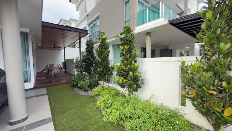 Rumah Berkembar untuk Dijual di Horizon Hills (Iskandar Puteri (Nusajaya)) - Wennes Go - Exterior - PropertyGuru.com.my
