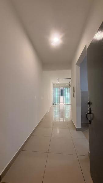 Kondominium untuk Disewa di Aman Heights Condominium - Terry Chen - Entrance - PropertyGuru.com.my