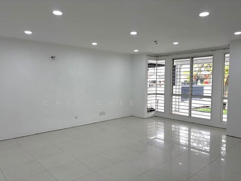 3-storey Terraced House for Sale in Taman Mesra Utama (Balakong) - Chin Chee Meng - Living Room - PropertyGuru.com.my
