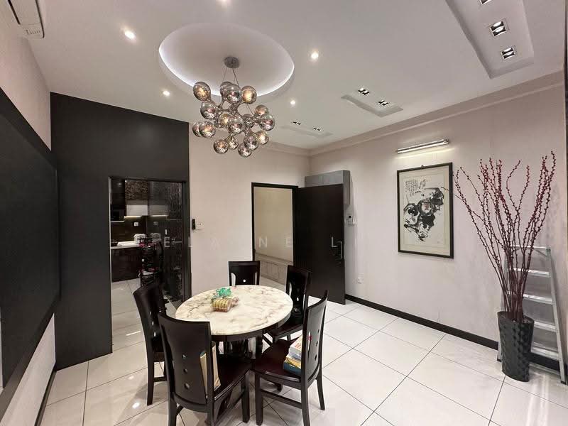 Condominium for Rent at Sierra East - Elaine Lee - Dining Room - PropertyGuru.com.my