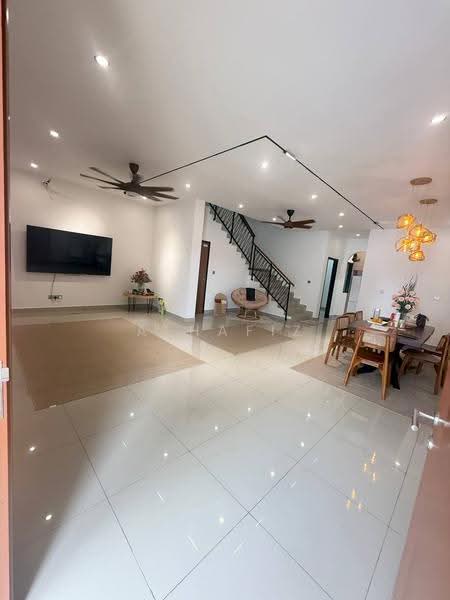 Rumah Kluster untuk Dijual di Pasir Gudang (Johor) - ALHAFIZ AZIS - Living Room - PropertyGuru.com.my