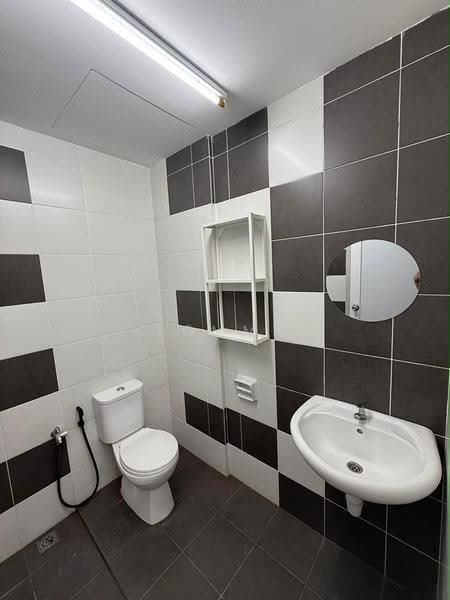 Condominium for Rent at Royale Infinity - Tommy Gan - Bathroom - PropertyGuru.com.my