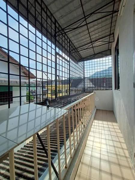 Rumah Bandar untuk Disewa di Taman Bukit Teratai (Ampang) - Ming Feng - Balcony - PropertyGuru.com.my