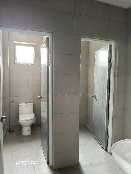 Kilang untuk Dijual di Kampung Sijangkang (Telok Panglima Garang) - Daniel Kok - Bathroom - PropertyGuru.com.my