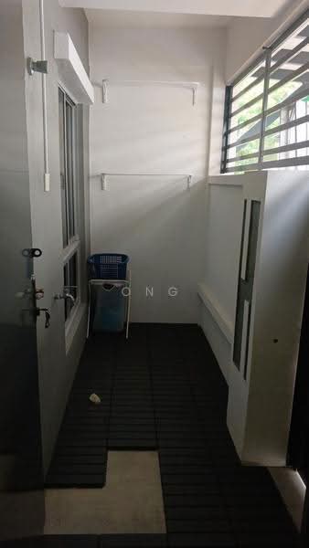 Rumah Teres 2-Tingkat untuk Disewa di Pusat Bandar Senawang (Senawang) - Ong Jia Hui - Balcony - PropertyGuru.com.my
