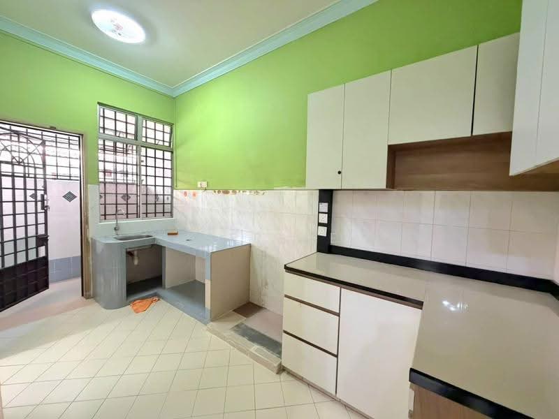 2-storey Terraced House for Sale in Taman Seri Orkid (Skudai) - Serene Low - Kitchen - PropertyGuru.com.my
