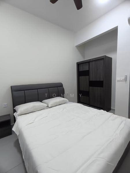 Kediaman Servis untuk Dijual di Sinaran @ Utropolis - Tommy Gan - Bedroom - PropertyGuru.com.my