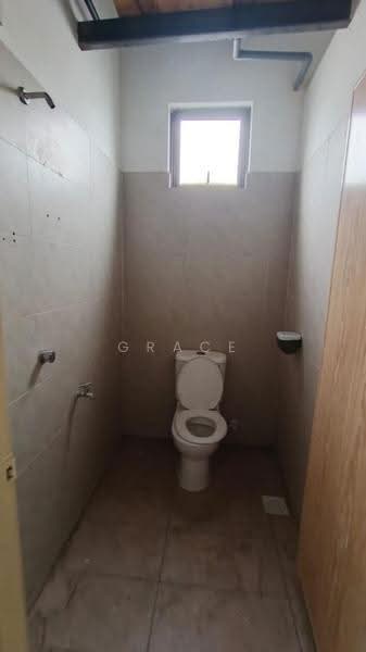 Shop / Office for Rent in Taman Tasik Indah (Kluang) - Grace Fan - PropertyGuru.com.my