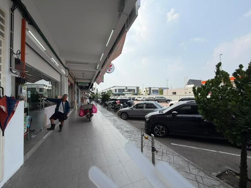 Shop / Office for Rent in Taman Tasik Indah (Kluang) - Grace Fan - PropertyGuru.com.my