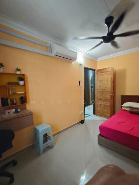Flat for Sale at Taman Putri Kulai - Mandy Goh Siew Li - Bedroom - PropertyGuru.com.my
