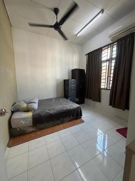Pangsapuri untuk Disewa di Bandar Selesa Jaya - Elyn Tay - Bedroom - PropertyGuru.com.my