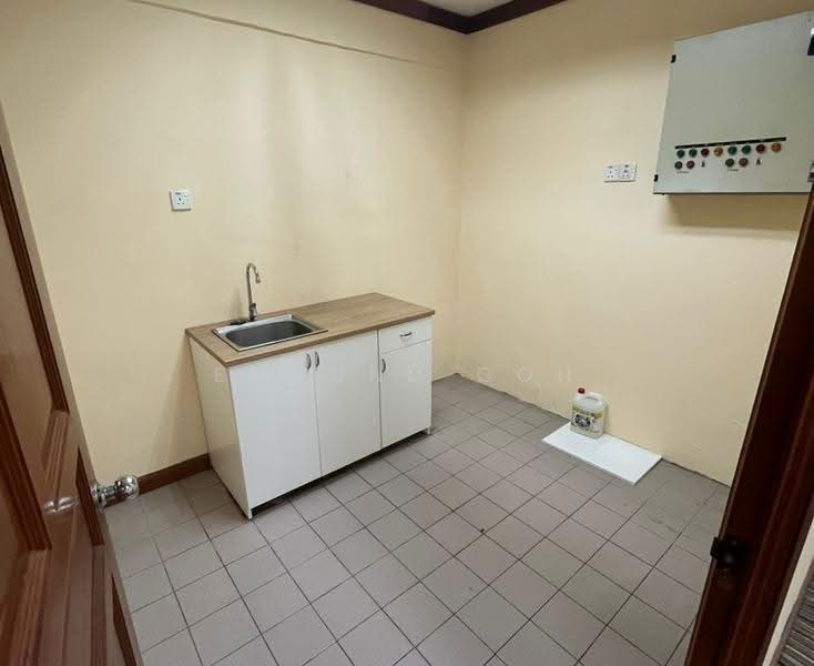 Pejabat untuk Disewa di Petaling Jaya (Selangor) - Edmund Goh - Interior - PropertyGuru.com.my