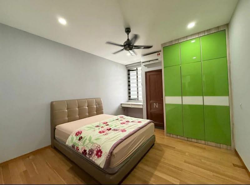 2.5-storey Terraced House for Sale in Taman Sutera Utama (Skudai) - Jameson Choo - Bedroom - PropertyGuru.com.my