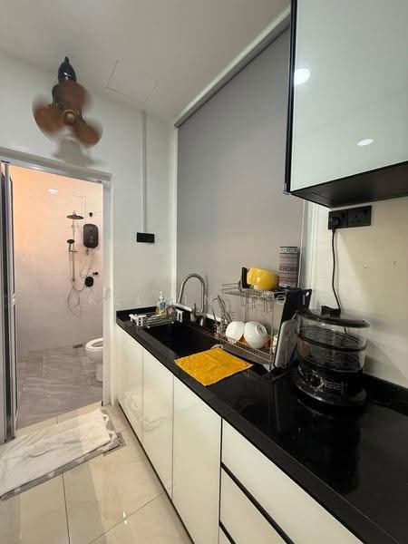 Kediaman Servis untuk Dijual di Palazio - Kelvin Ooi - Kitchen - PropertyGuru.com.my