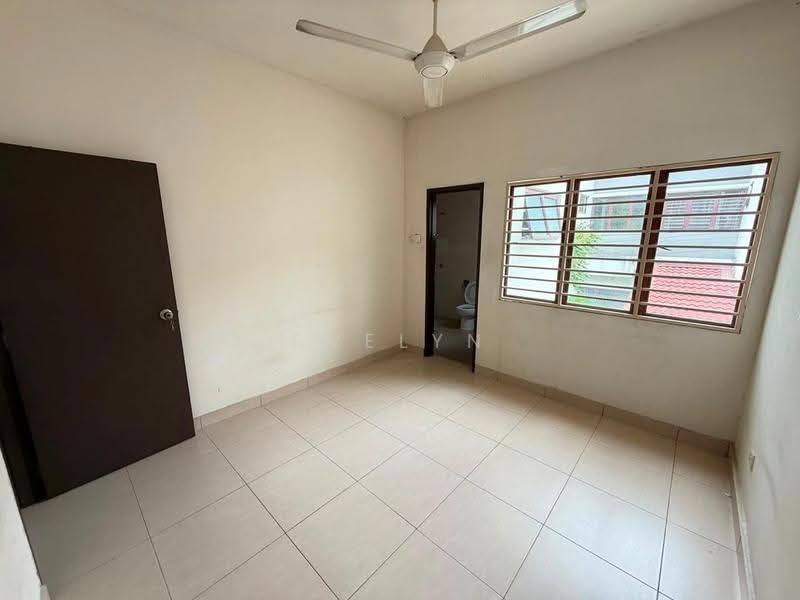 2-storey Terraced House for Sale in Rawang (Selangor) - Evelyn Khoo - Room - PropertyGuru.com.my