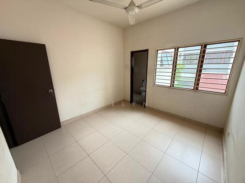 2-storey Terraced House for Sale in Rawang (Selangor) - Evelyn Khoo - Room - PropertyGuru.com.my