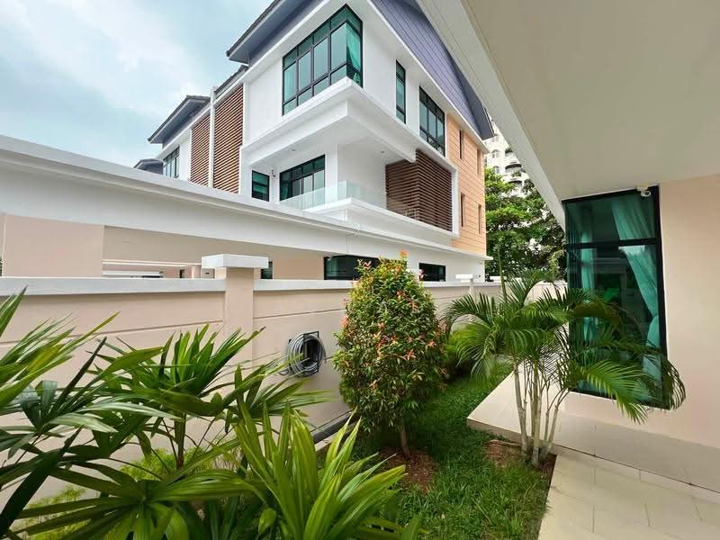Rumah Berkembar untuk Dijual di Pearl Residences (Batu Ferringhi) - Aswad . - Exterior - PropertyGuru.com.my