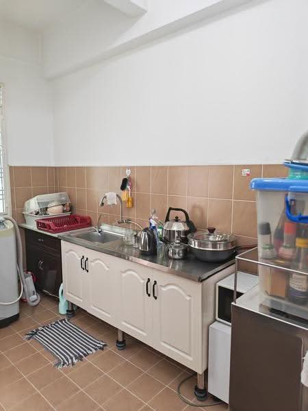 Kondominium untuk Dijual di Cassia Resort Condominium - Elvin Choo - Kitchen - PropertyGuru.com.my