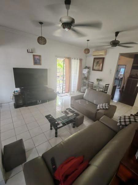 Rumah Teres untuk Dijual di TAMAN PUCHONG UTAMA (Puchong) - Michelle Tai - Living Room - PropertyGuru.com.my