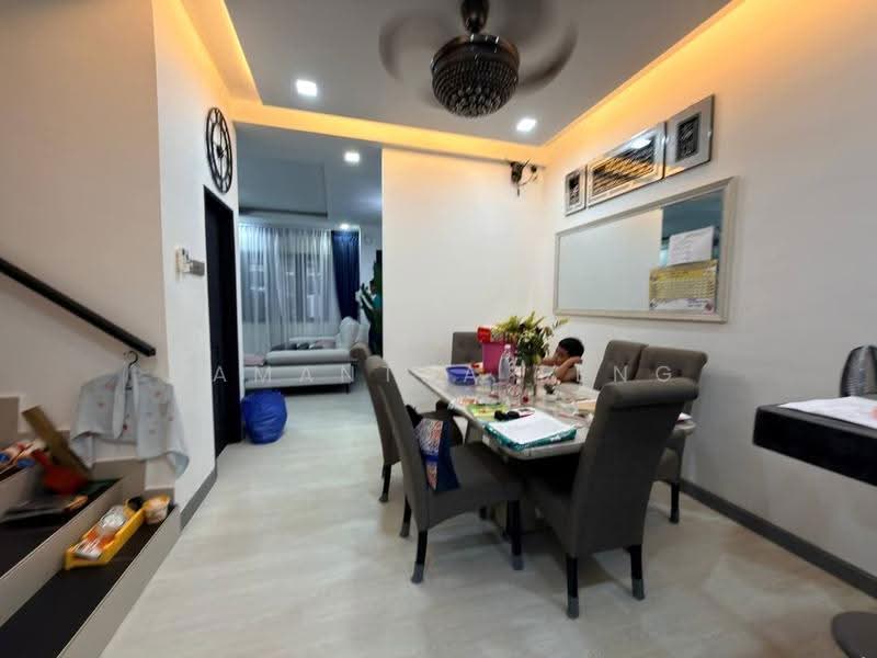 2-storey Terraced House for Sale in Johor Bahru (Johor) - Samantha Teng - Living Room - PropertyGuru.com.my