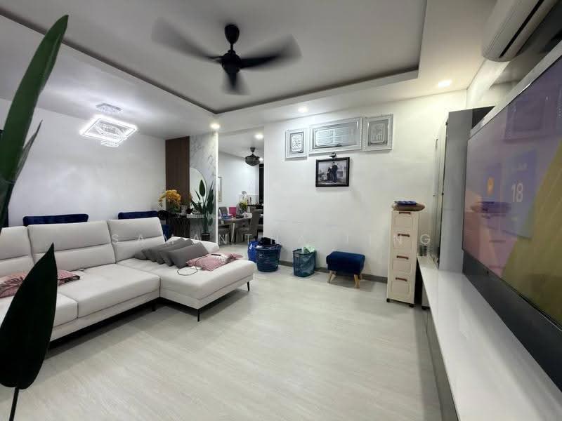 2-storey Terraced House for Sale in Johor Bahru (Johor) - Samantha Teng - Living Room - PropertyGuru.com.my